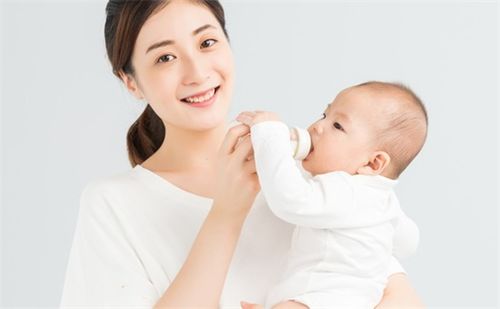 龍崗區(qū)育嬰師培訓(xùn)口碑排行與高級催乳師專業(yè)解析